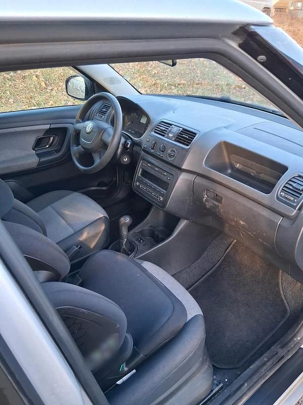 Gebraucht Skoda Fabia 68 PS (50 kW) 2013 Silber Kombi