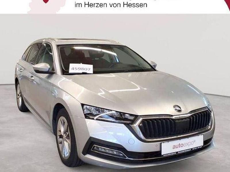 Silber Gebraucht 2020 Skoda Octavia First Edition Kombi | 18.989 € (Guter Preis) - Bild 1/4
