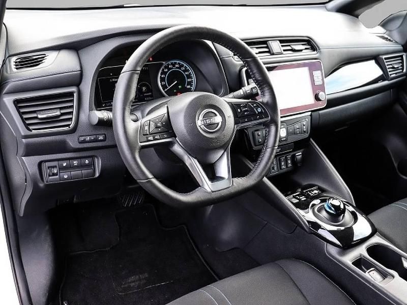 Gebraucht Nissan Leaf 360º 110 kW (150 PS) 2022 Weiß Kleinwagen