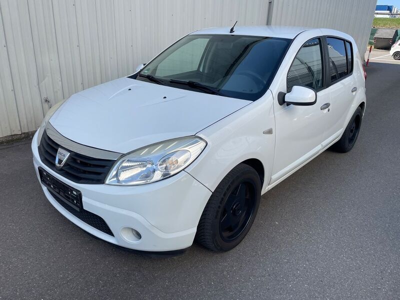 Weiß Gebraucht 2008 Dacia Sandero Lauréate Kleinwagen | 1.990 € (Guter Preis) - Bild 1/4