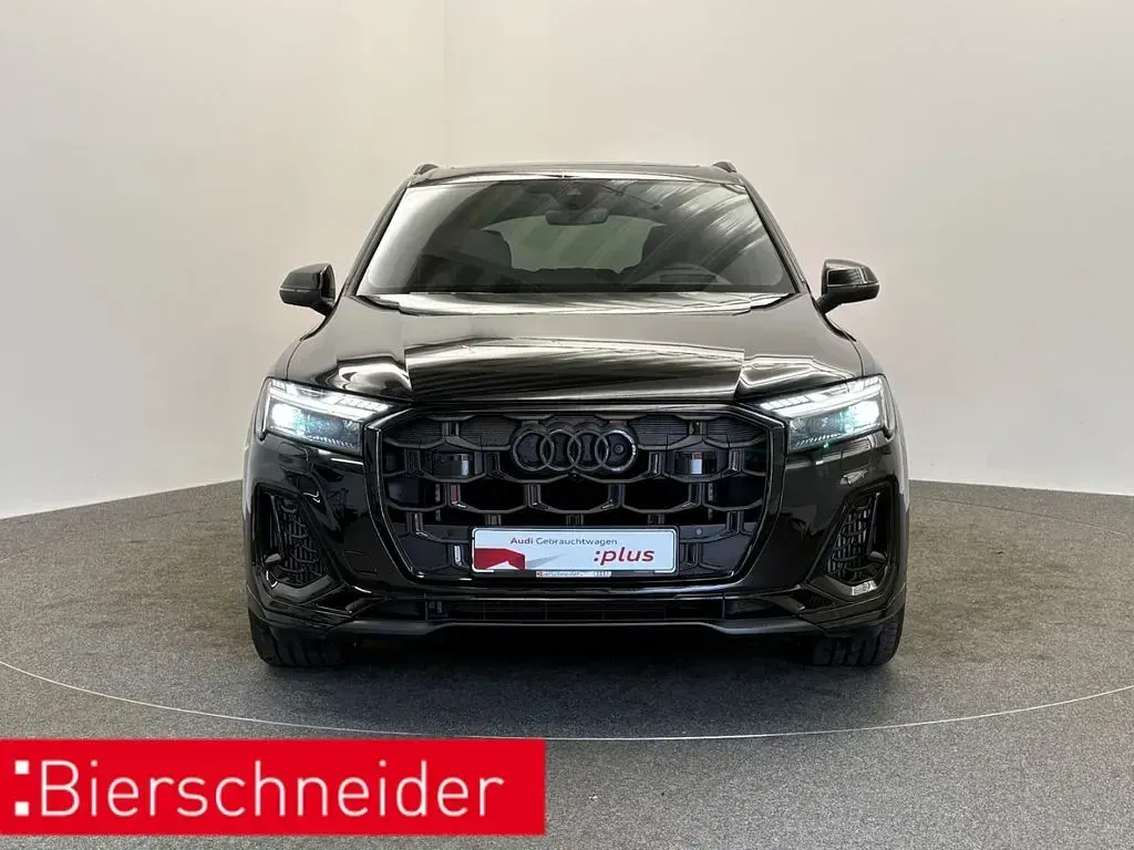 Gebraucht Audi SQ7 Ambiente 507 PS (372 kW) 2025 Schwarz SUV
