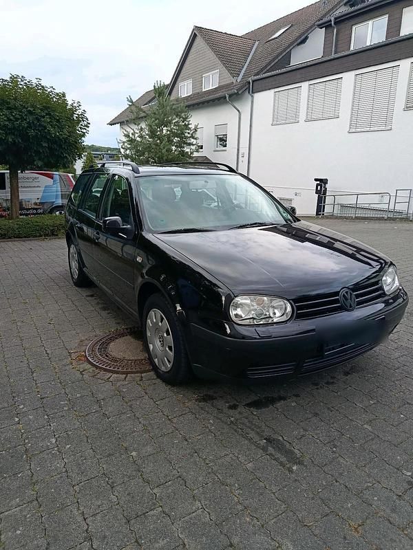 Schwarz Gebraucht 2001 VW Golf IV Kombi | 2.350 € (Fairer Preis) - Bild 1/4