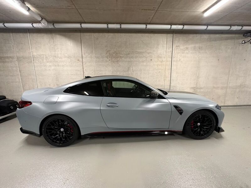 Neu BMW M4 Performance 551 PS (405 kW) 2025 Grau Coupé