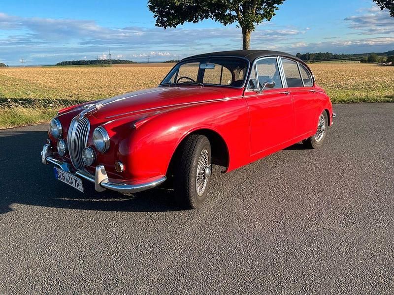 Rot Gebraucht 1968 Jaguar MK II Limousine | 19.770 € - Bild 1/4