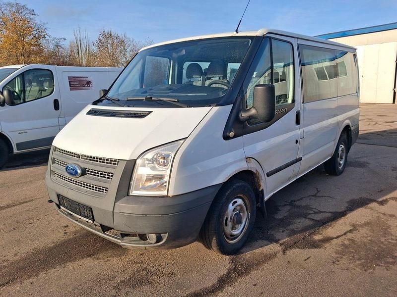 Weiß Gebraucht 2013 Ford Transit Kombi | 3.900 € (Superpreis) - Bild 1/4