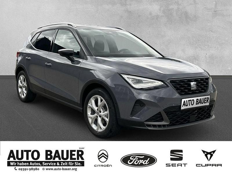 Grau Neu 2025 Seat Arona FR SUV | 30.590 € (Teuer) - Bild 1/4