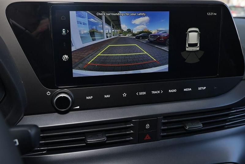 Neu Hyundai i20 Blackline 90 PS (66 kW) 2026 Weiß Limousine