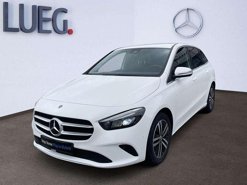 Unilack polarweiß Gebraucht 2022 Mercedes E250 Progressive Limousine | 25.900 € (Guter Preis) - Bild 1/4