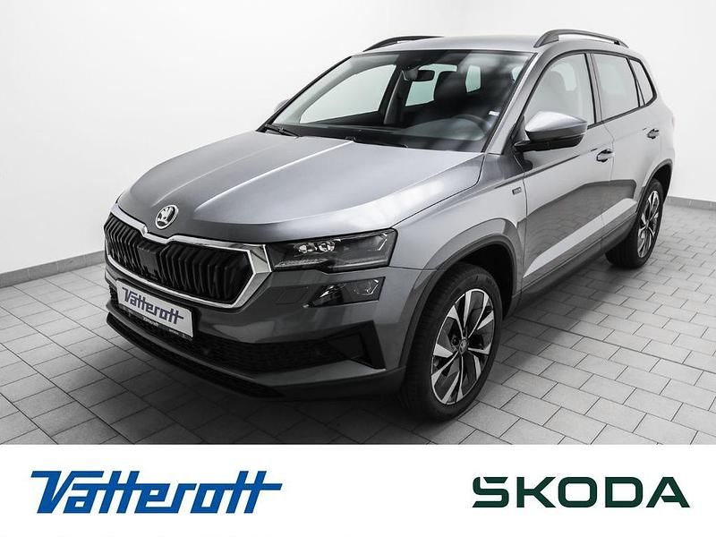 Neu Skoda Karoq Tour 150 PS (110 kW) 2025 Grau SUV