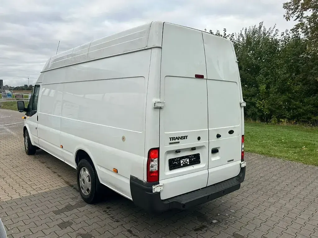 Gebraucht Ford Transit Trend 155 PS (114 kW) 2013 Weiß Limousine
