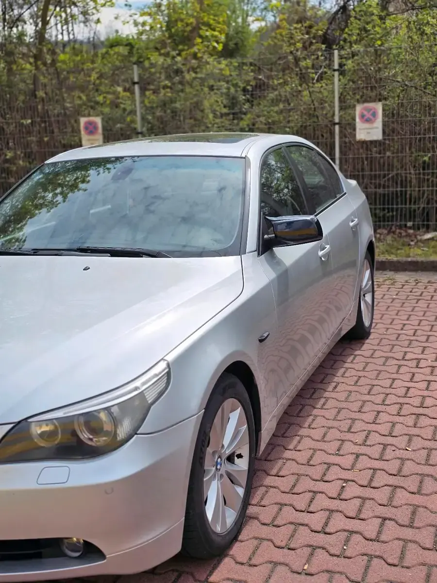 Second-hand BMW 525 177 CP (130 kW) 2004 Argintiu Berlinǎ