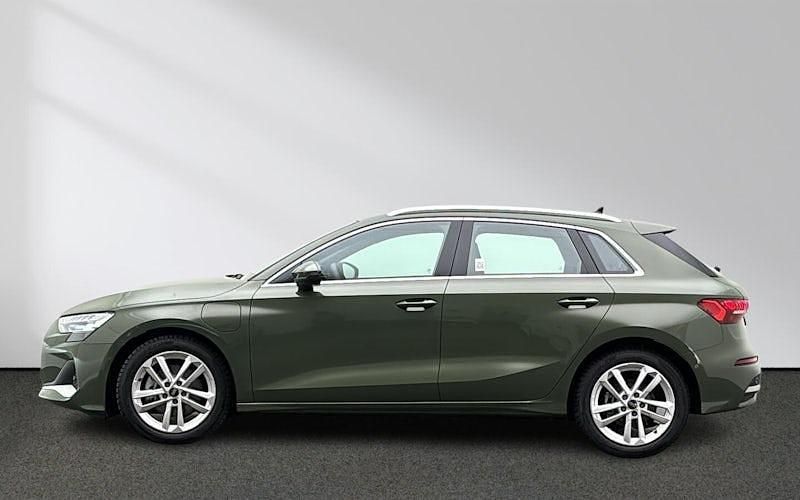 Gebraucht Audi A3 Advanced 204 PS (150 kW) 2025 Distriktgrün Limousine