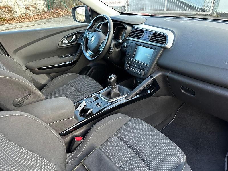 Gebraucht Renault Kadjar 131 PS (96 kW) 2017 Rot SUV