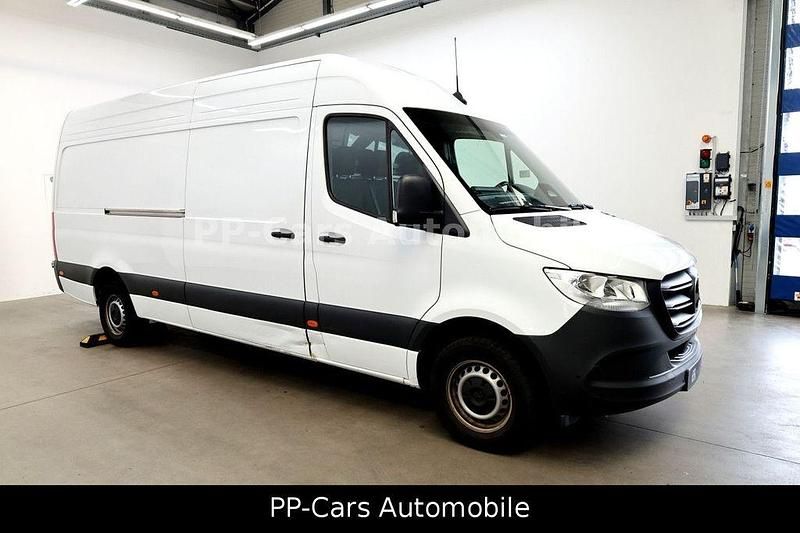 9147 arktikweiß Gebraucht 2024 Mercedes Sprinter Van | 34.250 € (Superpreis) - Bild 1/4