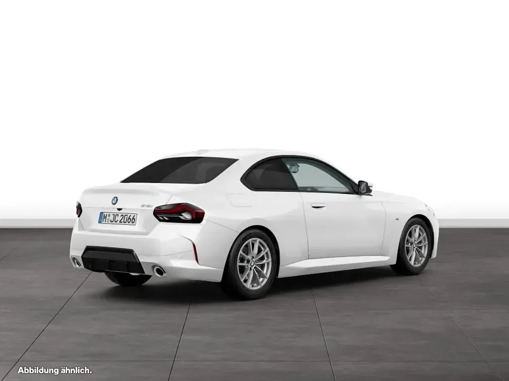 Gebraucht BMW 218 156 PS (114 kW) 2025 Alpinweiss Coupé