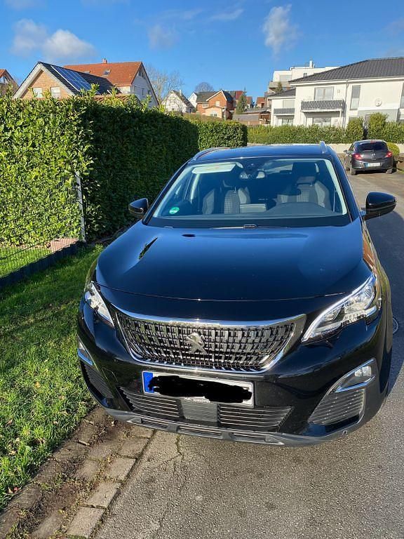 Schwarz Gebraucht 2019 Peugeot 3008 Active SUV | 15.500 € (Guter Preis) - Bild 1/4