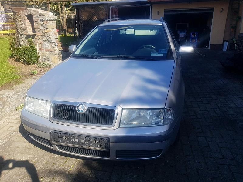 Gebraucht Skoda Octavia 102 PS (75 kW) 2002 Silber Kombi