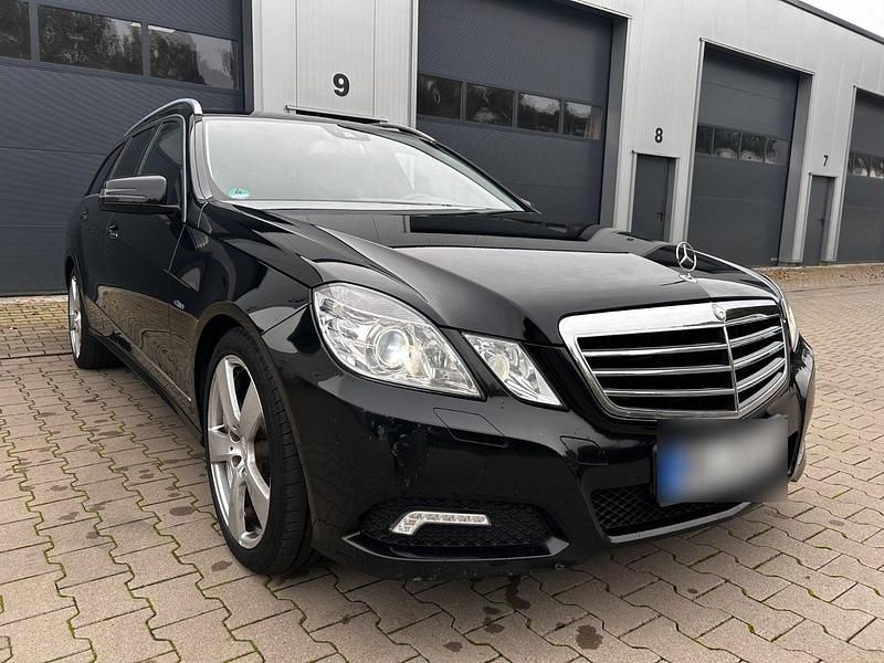 Gebraucht Mercedes E350 Avantgarde 235 PS (172 kW) 2009 Schwarz Kombi