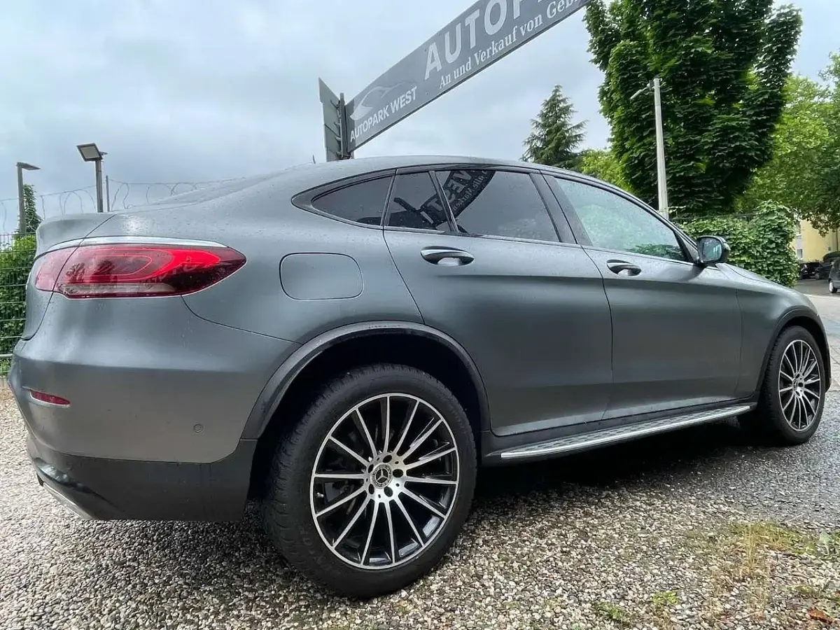 Gebraucht Mercedes GLC300 AMG 258 PS (189 kW) 2019 Grau SUV