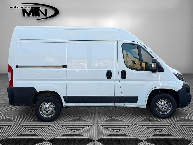 Gebraucht Peugeot Boxer 131 PS (96 kW) 2019 Weiß Van