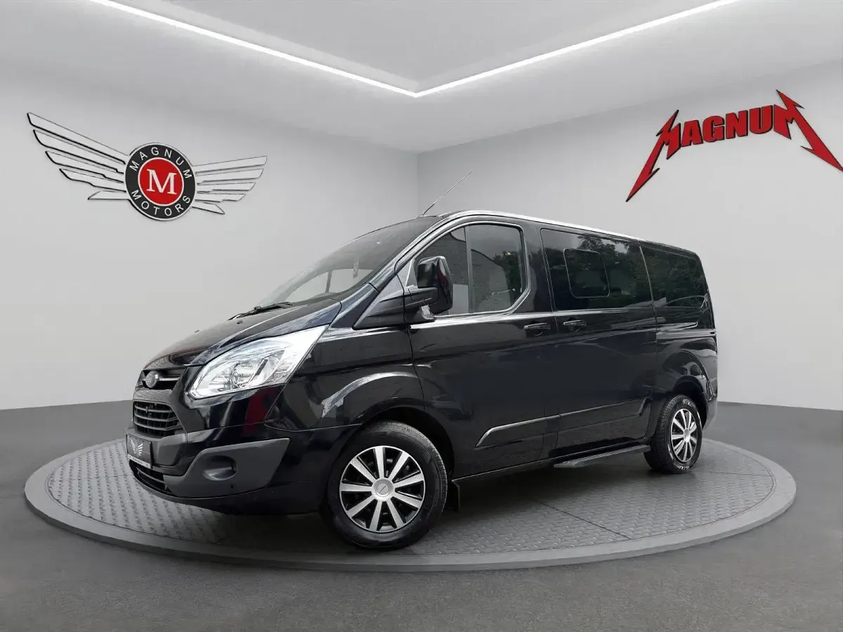 Gebraucht Ford Tourneo Titanium 155 PS (114 kW) 2015 Schwarz Van / Kleinbus