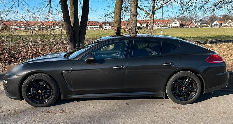 Gebraucht Porsche Panamera 250 PS (183 kW) 2013 Grau Kleinwagen