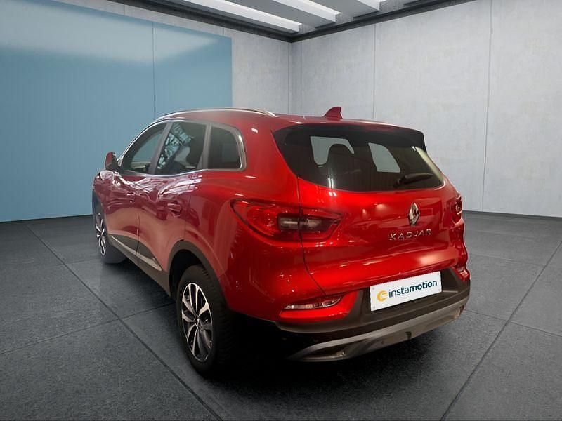 Gebraucht Renault Kadjar 140 PS (102 kW) 2021 Rot SUV