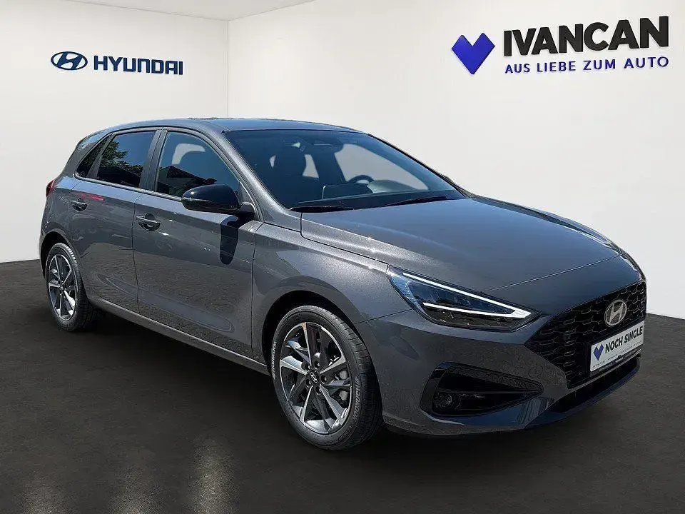 Neu Hyundai i30 Trend 150 PS (110 kW) 2026 Grau Limousine