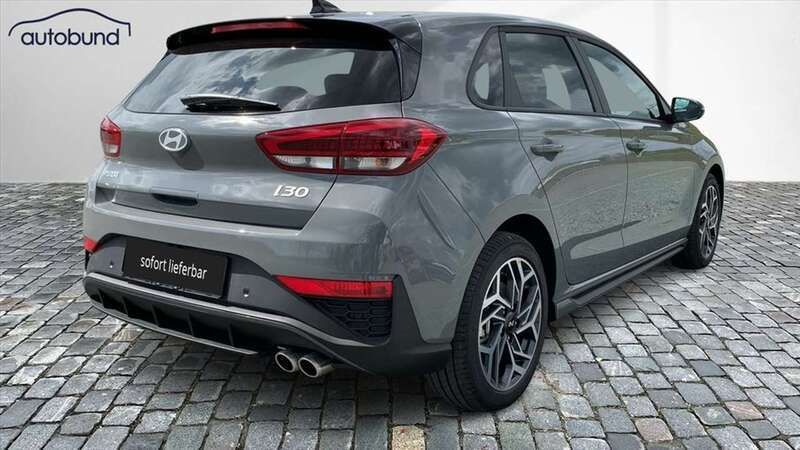 Neu Hyundai i30 Premium 101 PS (74 kW) 2025 Andere farbe Kleinwagen