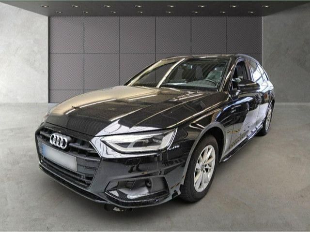Gebraucht Audi A4 Advanced Plus 163 PS (119 kW) 2022 Mythosschwarz metallic Kombi