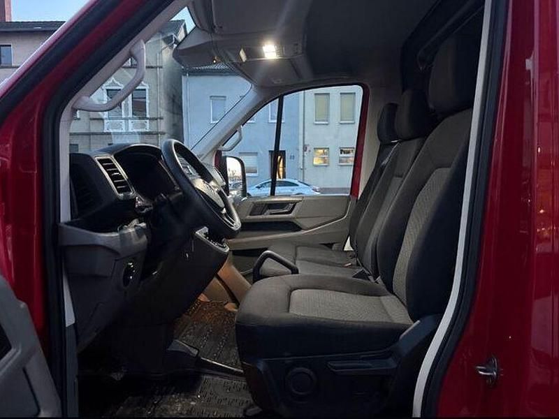 Gebraucht VW Crafter 177 PS (130 kW) 2019 Rot Van