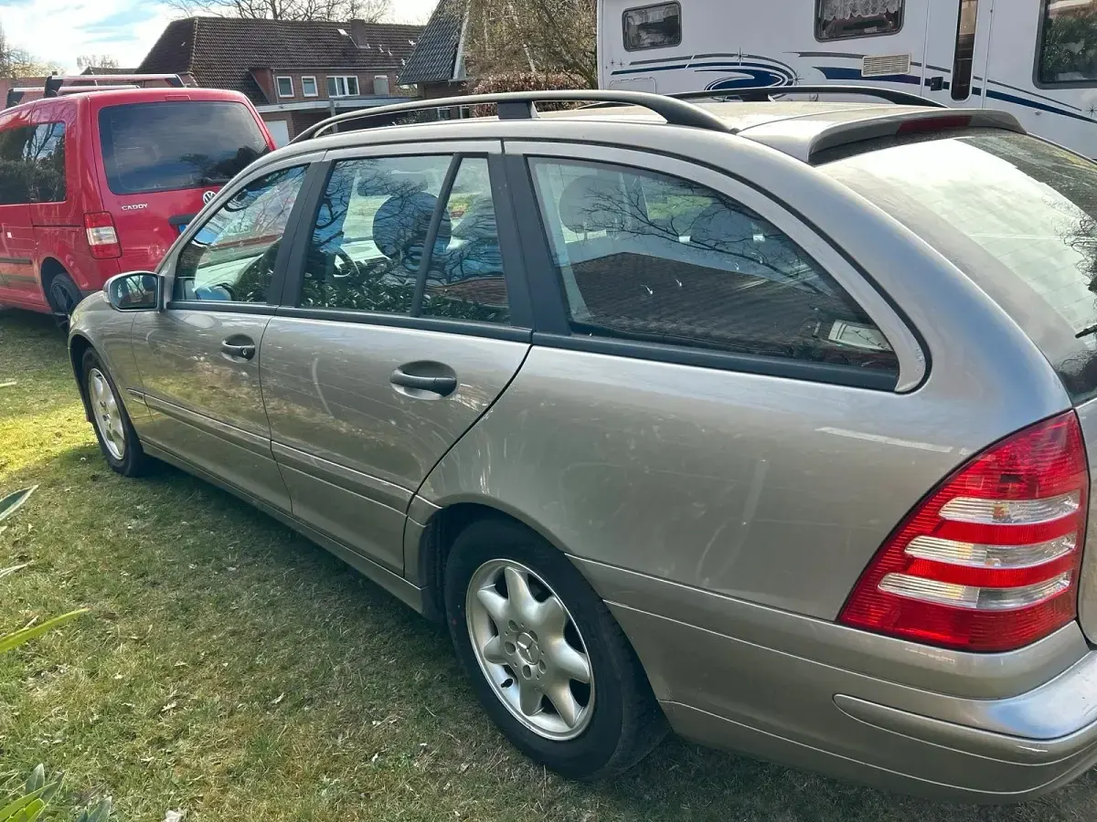 Gebraucht Mercedes C180 143 PS (105 kW) 2004 Silber Kombi