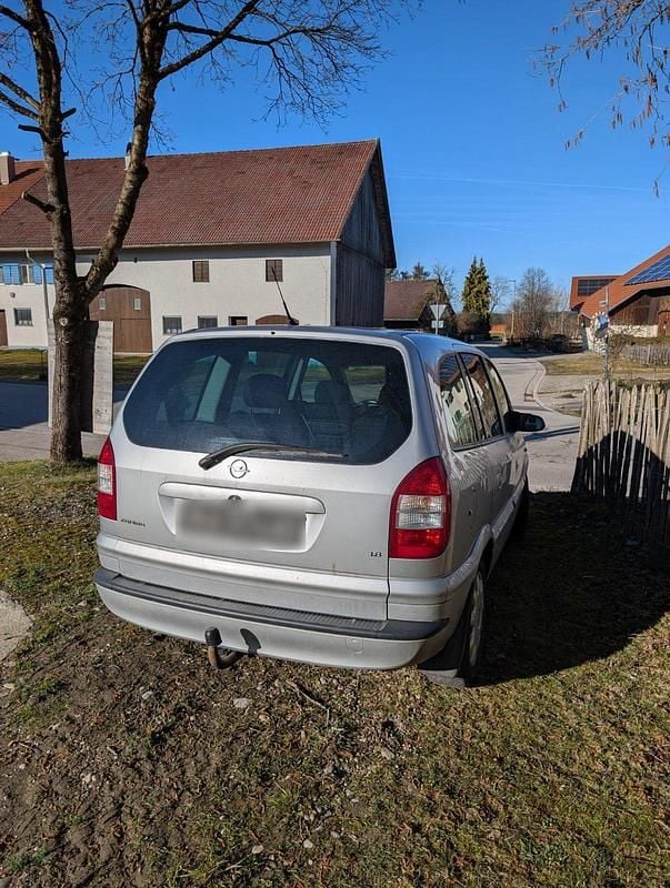 Gebraucht Opel Zafira 125 PS (91 kW) 2005 Silber Van / Kleinbus