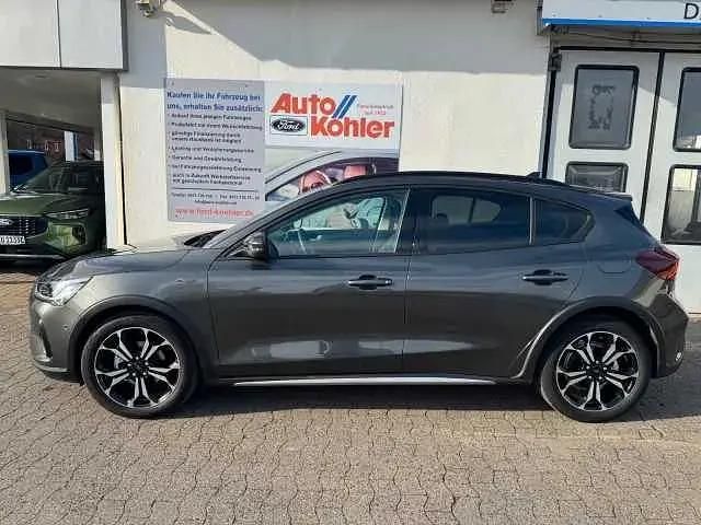 Używany Ford Focus Active X 155 KM (114 kW) 2024 Szary Sedan/Limuzyna