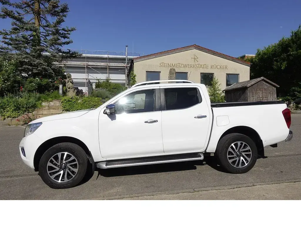 Gebraucht Nissan Navara Tekna 190 PS (139 kW) 2018 Weiß Pickup