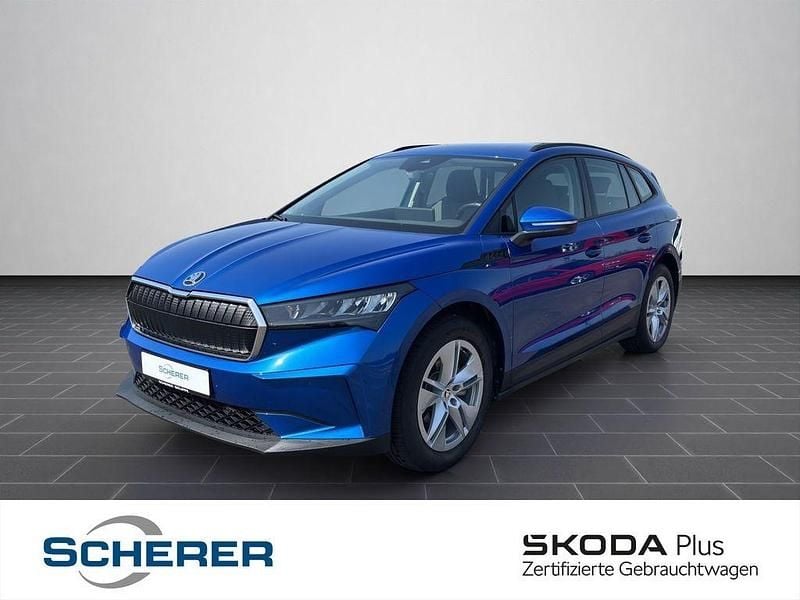 Raceblau metallic (metallic) Gebraucht 2022 Skoda Enyaq iV Loft SUV | 27.590 € (Guter Preis) - Bild 1/4