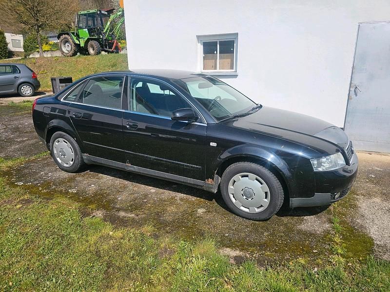 Usata Audi A4 102 CV (75 kW) 2003 Nero Berlina