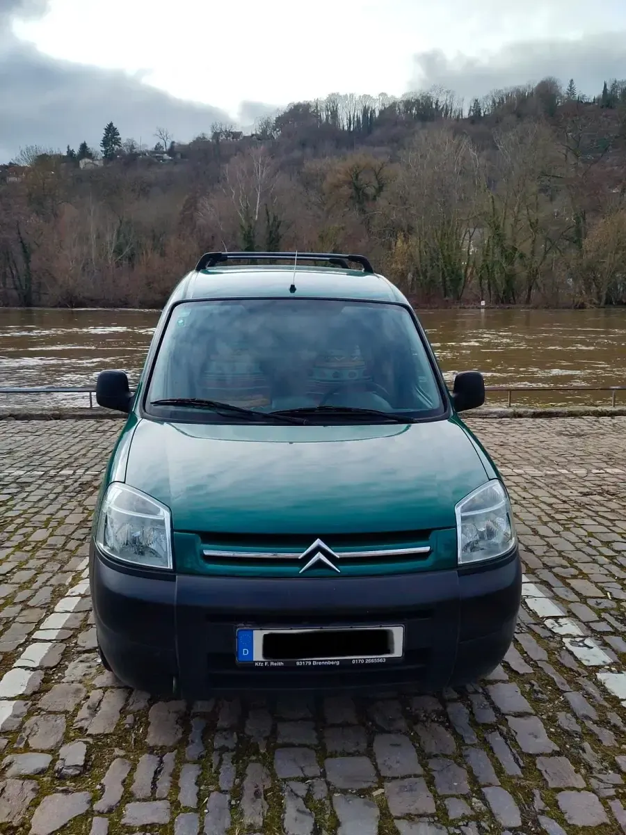 Gebraucht Citroën Berlingo 69 PS (50 kW) 2004 Grün Van / Kleinbus