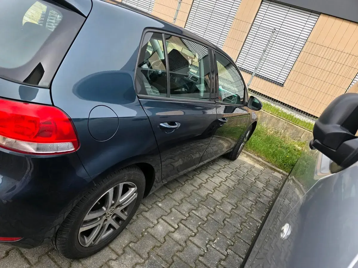 Gebraucht VW Golf VI 110 PS (80 kW) 2009 Andere farben Kleinwagen