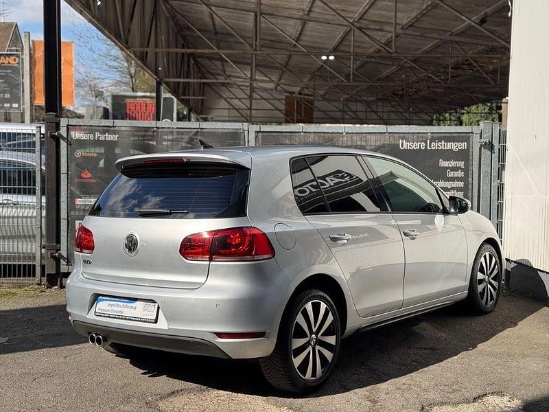 Gebraucht VW Golf VI GTD 170 PS (125 kW) 2010 Silber Kleinwagen
