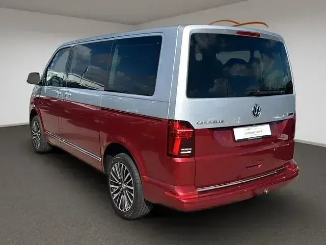Gebraucht VW Caravelle Highline 204 PS (150 kW) 2021 Silber Van
