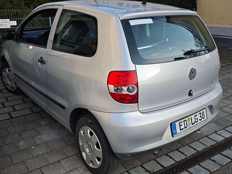 Gebraucht VW Fox 54 PS (39 kW) 2007 Reflexsilber metallic Kleinwagen