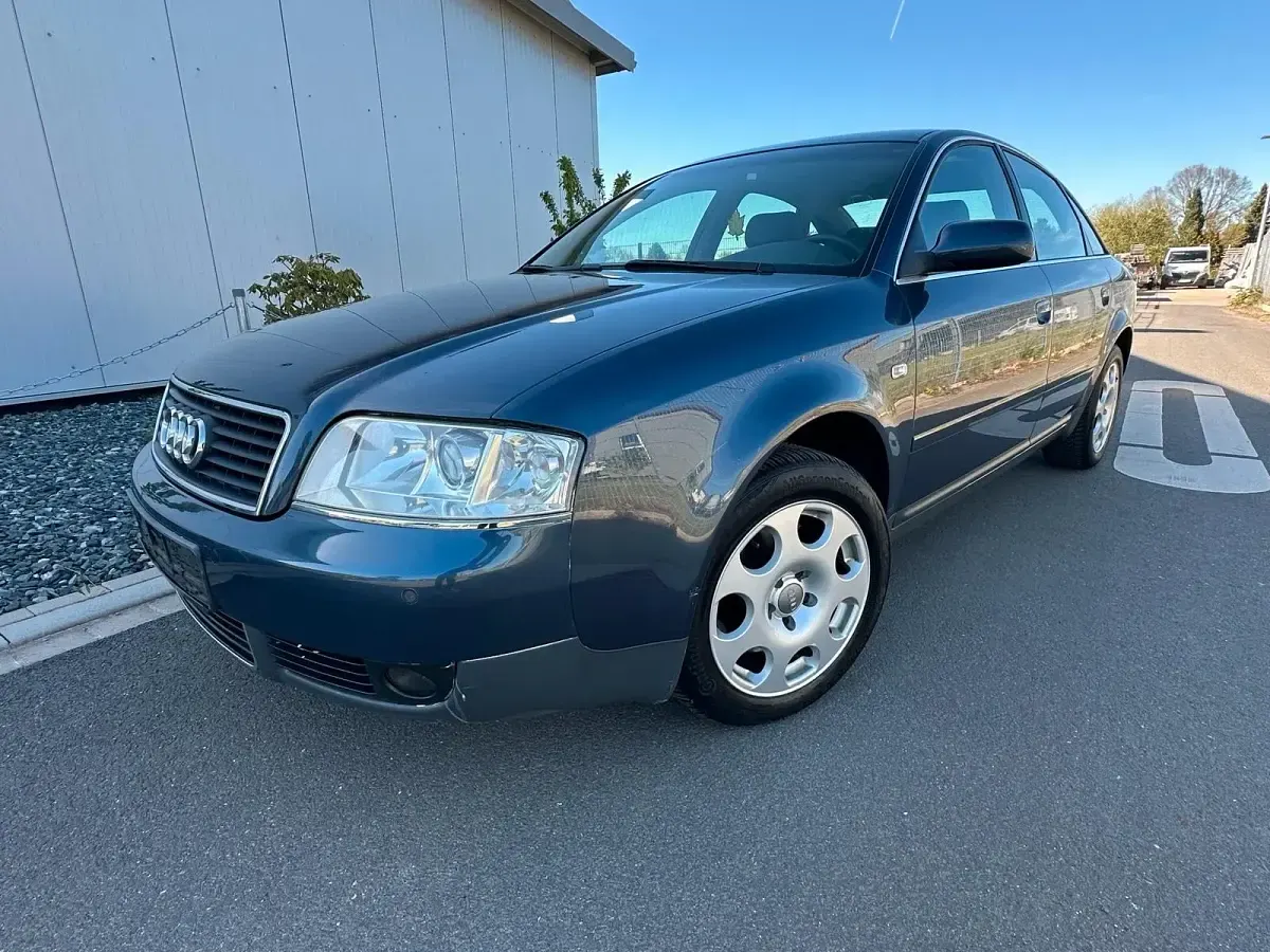 Gebraucht Audi A6 179 PS (131 kW) 2002 Blau Limousine