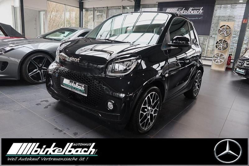 Schwarz Gebraucht 2021 Smart ForTwo Electric Drive Exclusive Cabrio | 14.800 € (Fairer Preis) - Bild 1/4