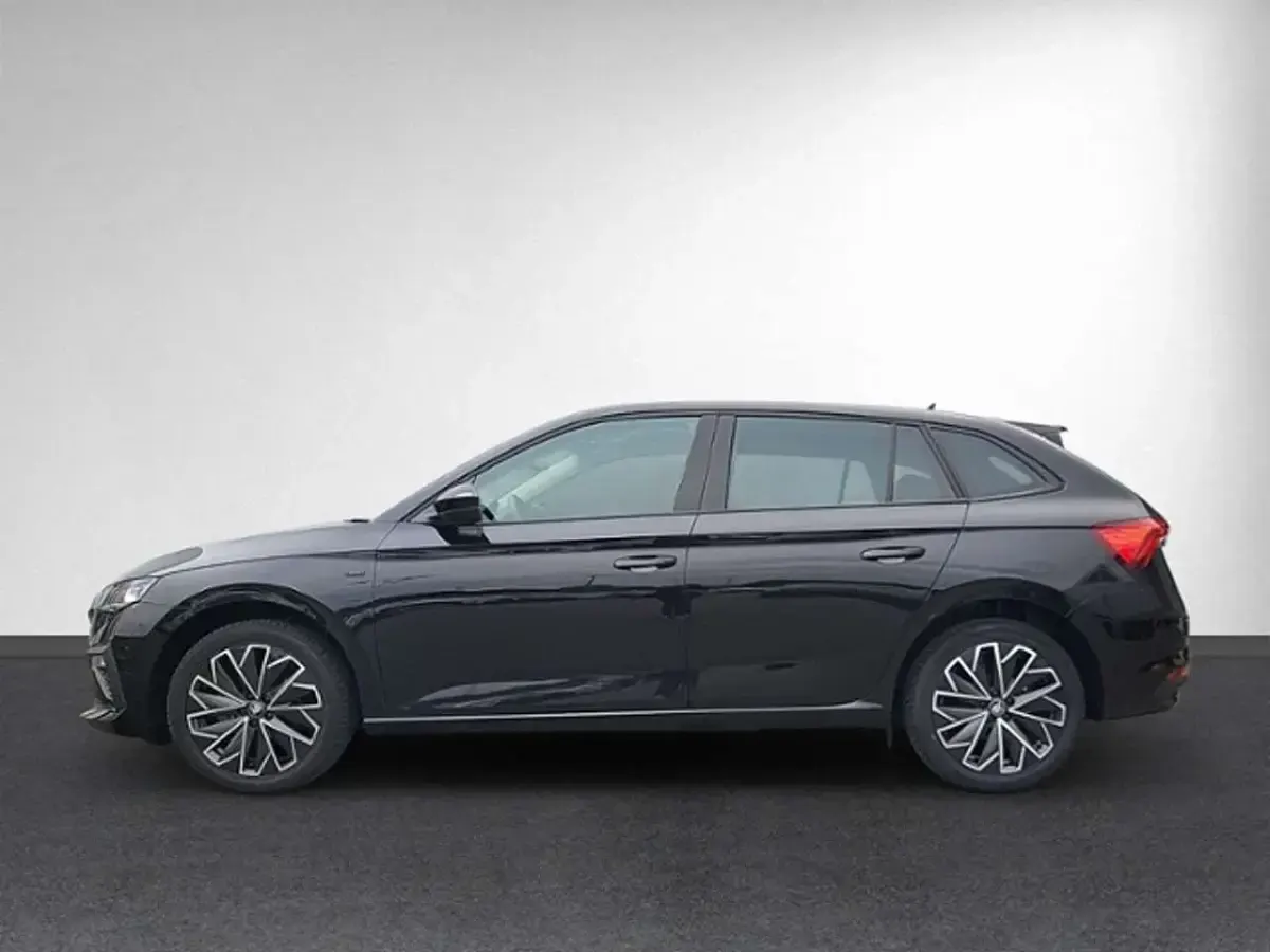 Gebraucht Skoda Scala Tour 116 PS (85 kW) 2025 Schwarzmagic perleffekt Kleinwagen