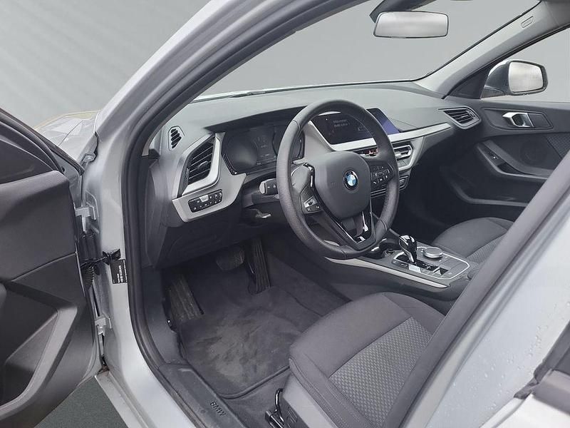 Gebraucht BMW 118 140 PS (102 kW) 2020 Glaciersilber metallic Kleinwagen