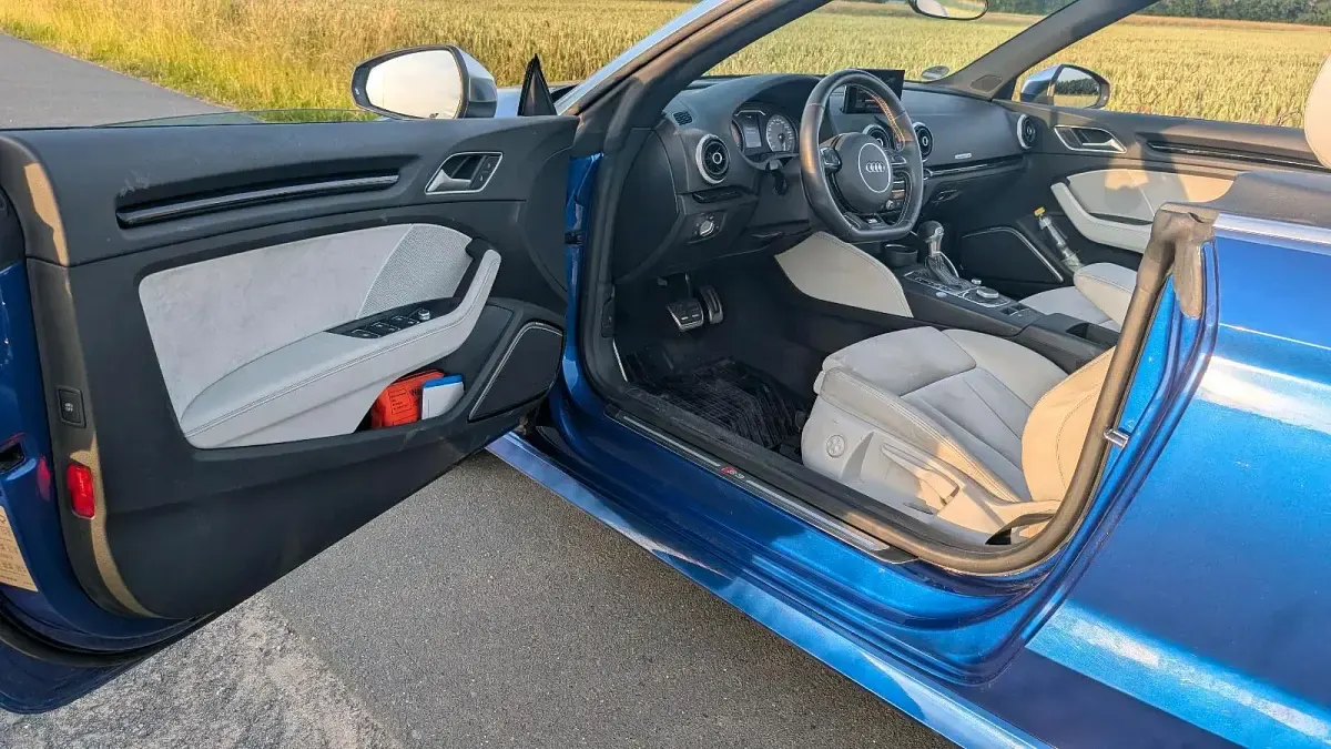 Gebraucht Audi S3 Cabriolet Comfort 300 PS (220 kW) 2015 Blau Cabrio
