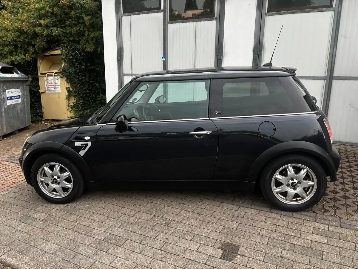 Gebraucht Mini ONE 90 PS (66 kW) 2006 Schwarz Kleinwagen