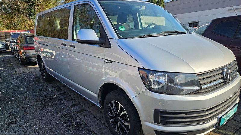 Gebraucht VW Transporter 150 PS (110 kW) 2018 Reflexsilber metallic Van