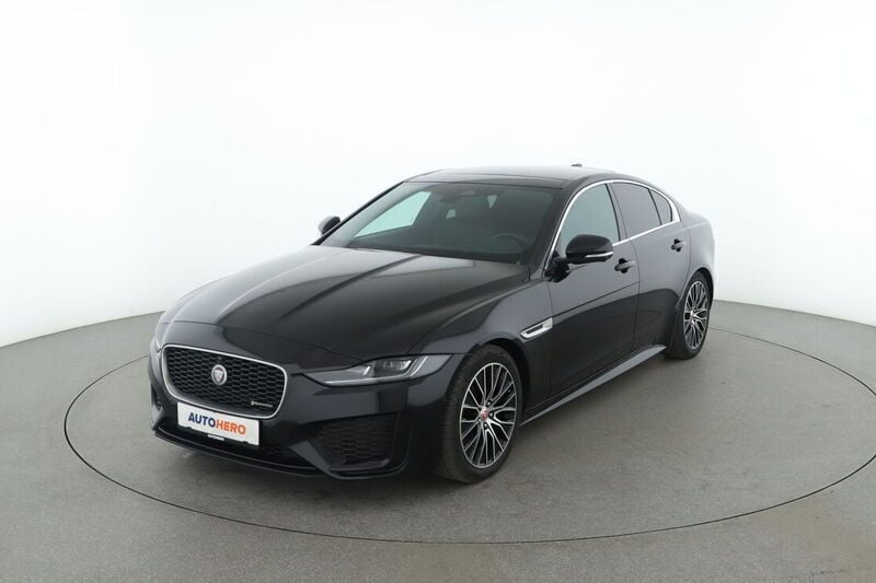 Schwarz Gebraucht 2021 Jaguar XE R-Dynamic Limousine | 24.020 € (Fairer Preis) - Bild 1/4